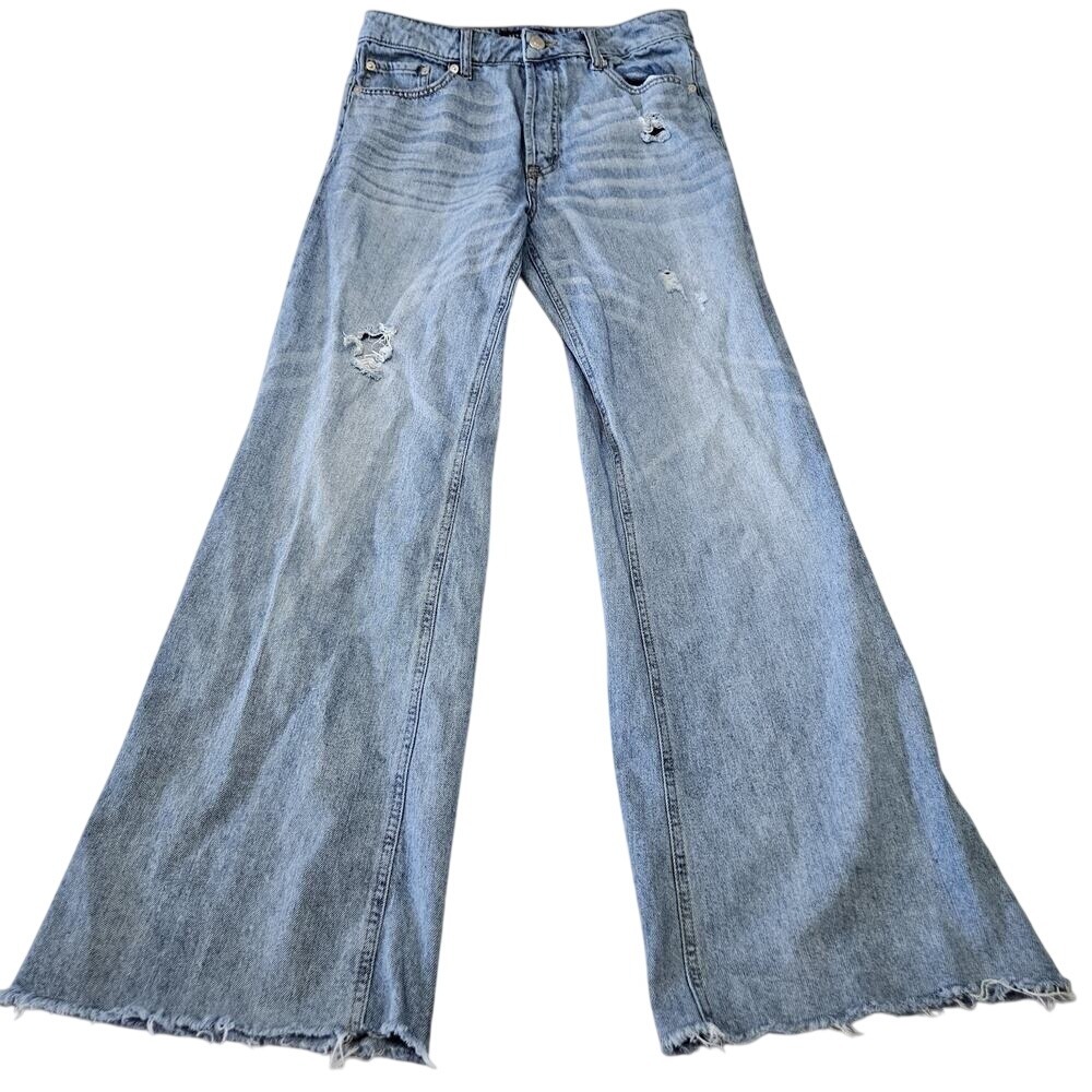 Aeropostale Skater Jeans Womens 10 Reg Light Wash Distressed Wide Leg Denim